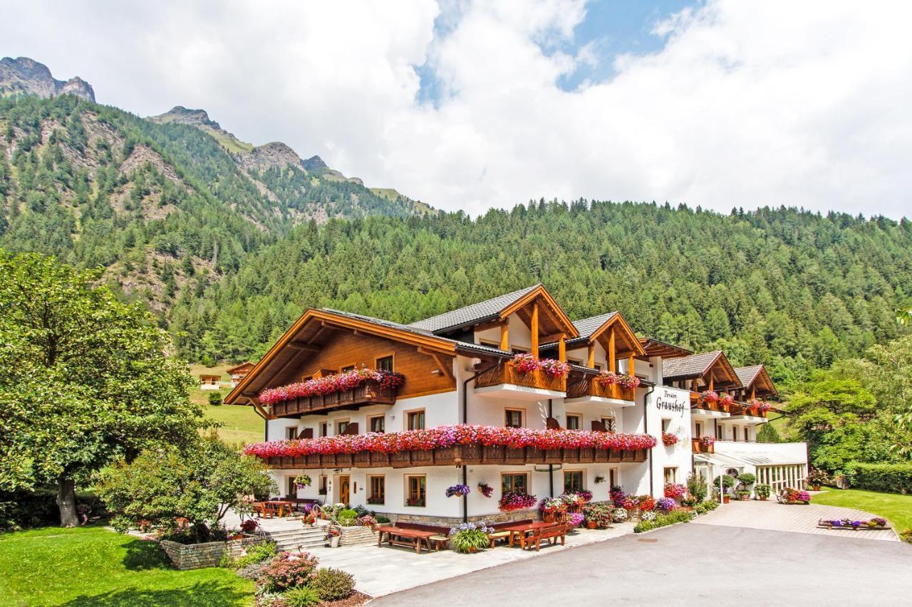 Graushof Hotel Pfitsch Exterior foto