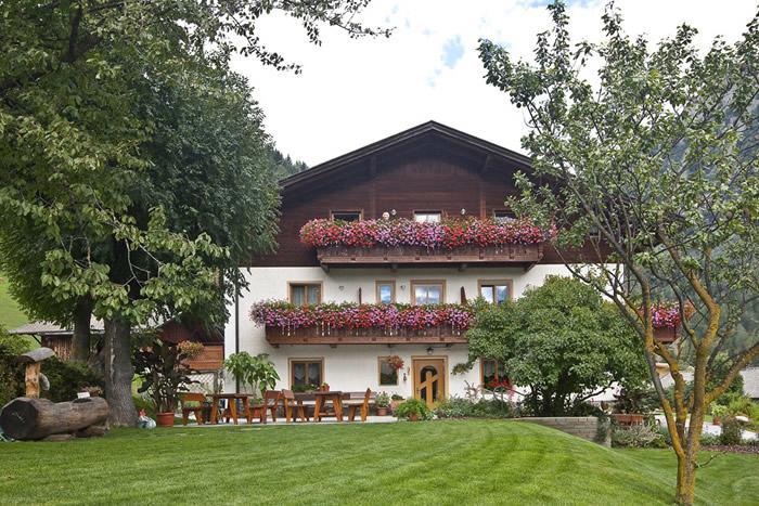 Graushof Hotel Pfitsch Exterior foto